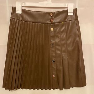 Zara Pleated Faux Leather Skirt With Snap Buttons